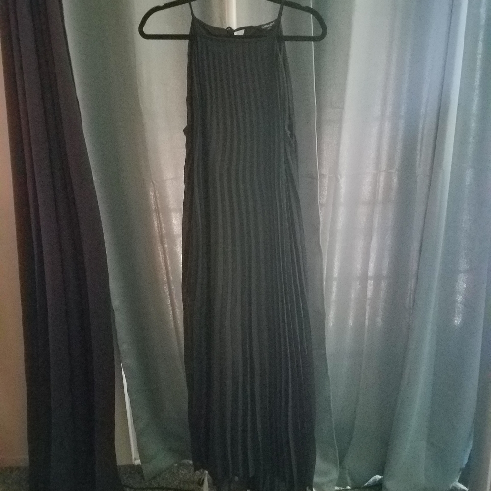High neck pleated maxi dress